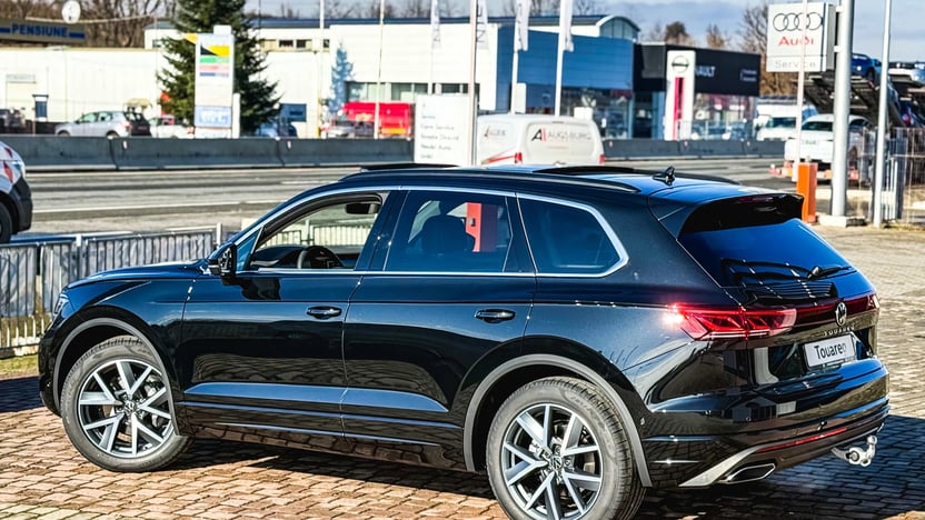 Imaginea unui Touareg Elegance V6 TDI