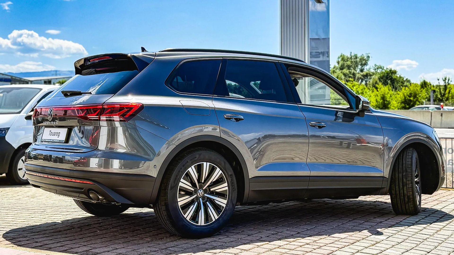 Noul Touareg Style V6 TDI