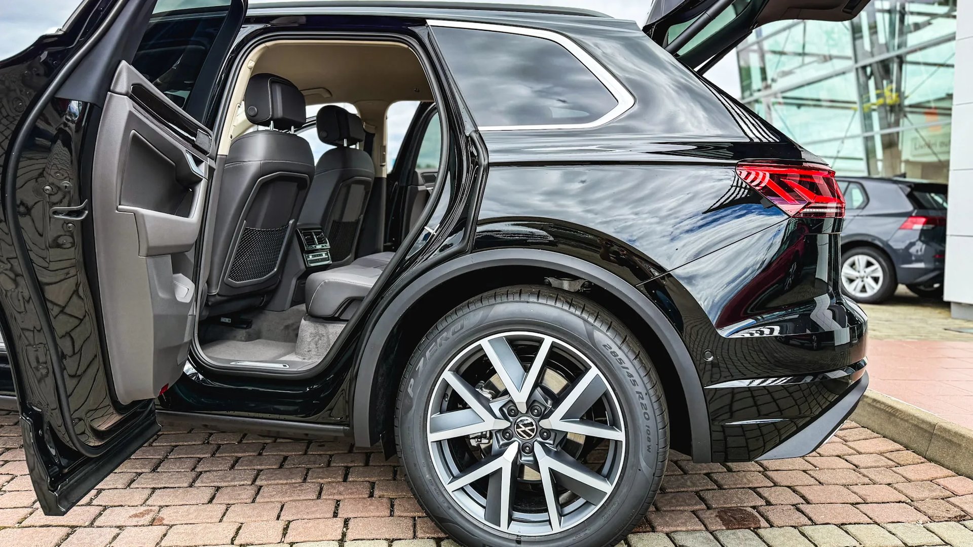Noul Touareg Elegance V6 TDI