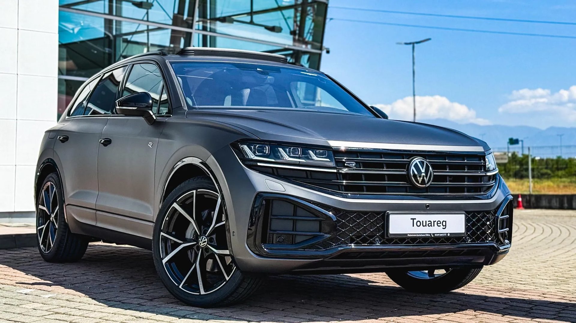 Noul Touareg R-Line V6 TDI
