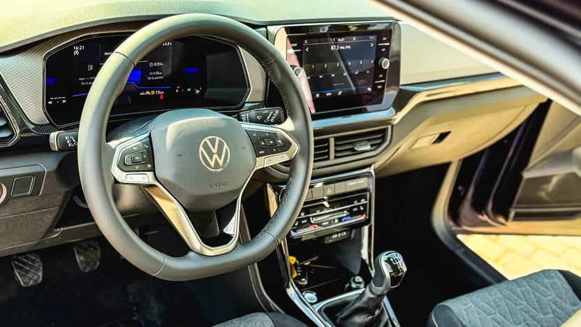 Imaginea unui Noul T-Cross Life 1.0 TSI