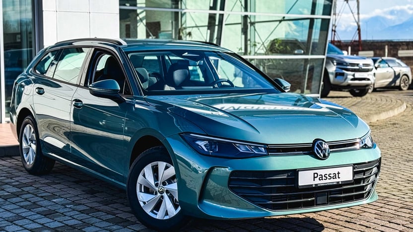 Imaginea unui Passat Base 2.0 TDI