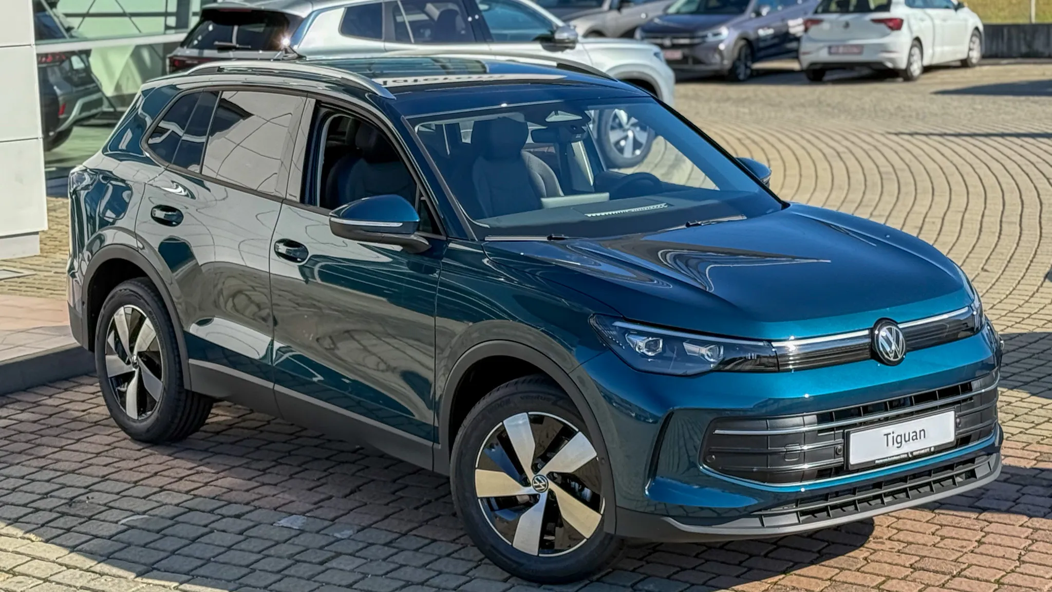 Imaginea unui Noul Tiguan Life 1,5 eTSI DSG