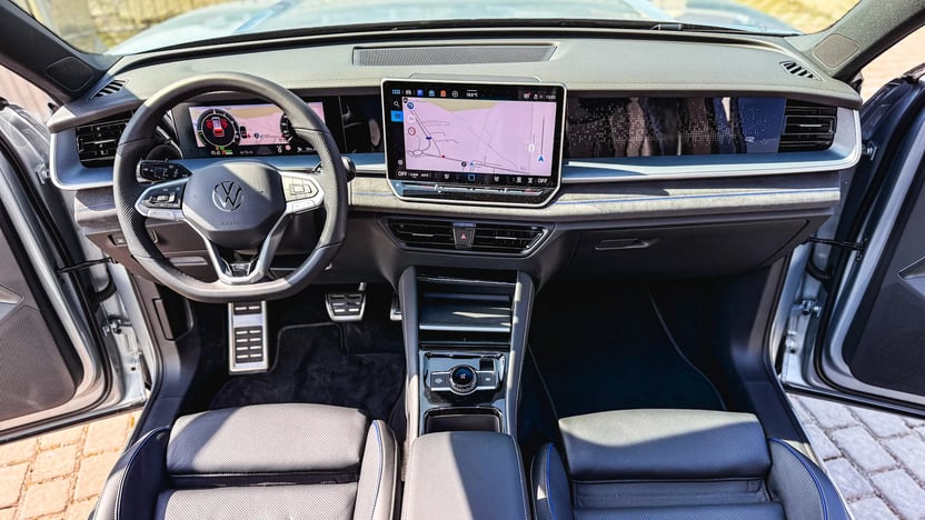 Imaginea unui Tayron R-Line TSI Hybrid