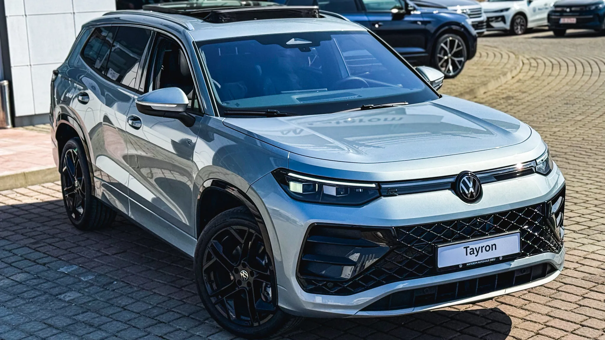 Imaginea unui Tayron R-Line TSI Hybrid