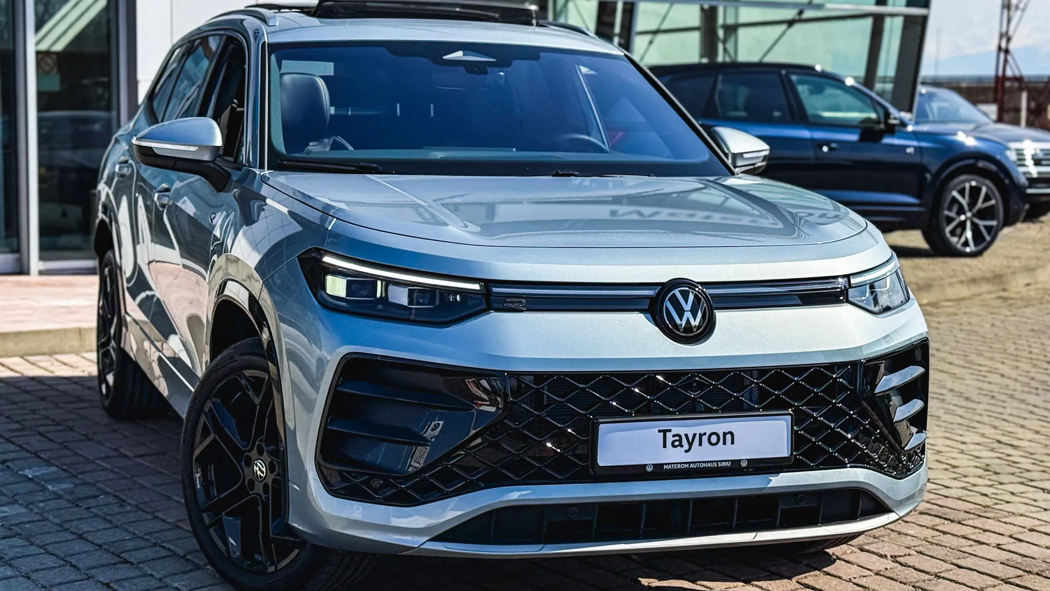 Imaginea unui Tayron R-Line TSI Hybrid