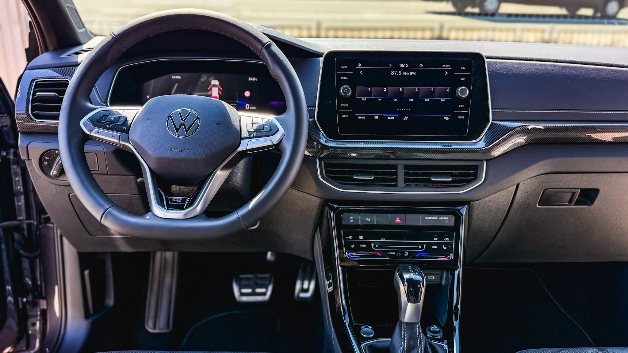 Imaginea unui T-Cross Sport 1.5 TSI DSG