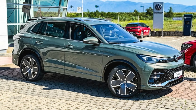 Imaginea unui Tiguan Sport Hybrid 1,5 TSI DSG