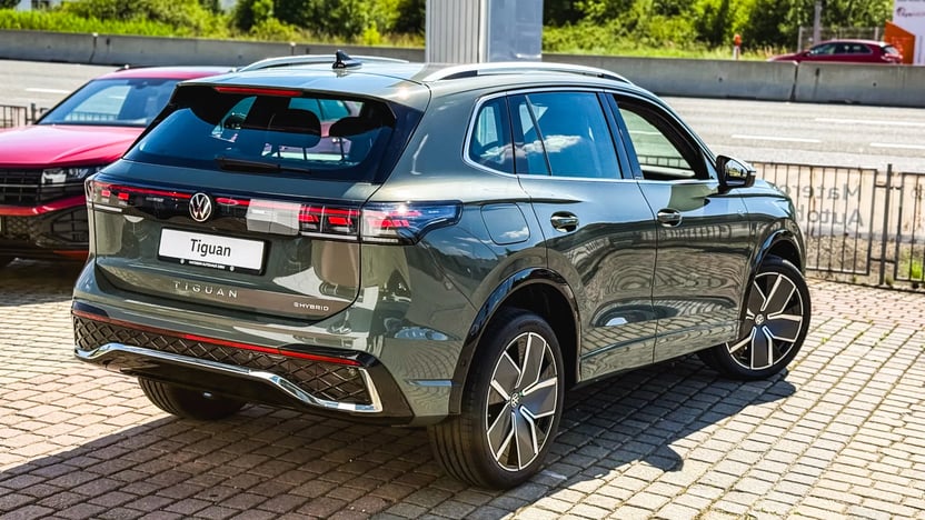 Imaginea unui Tiguan Sport Hybrid 1,5 TSI DSG