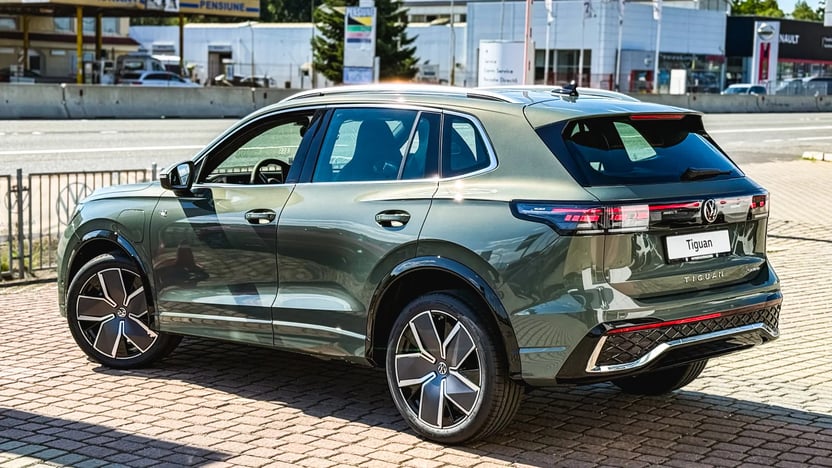 Imaginea unui Tiguan Sport Hybrid 1,5 TSI DSG