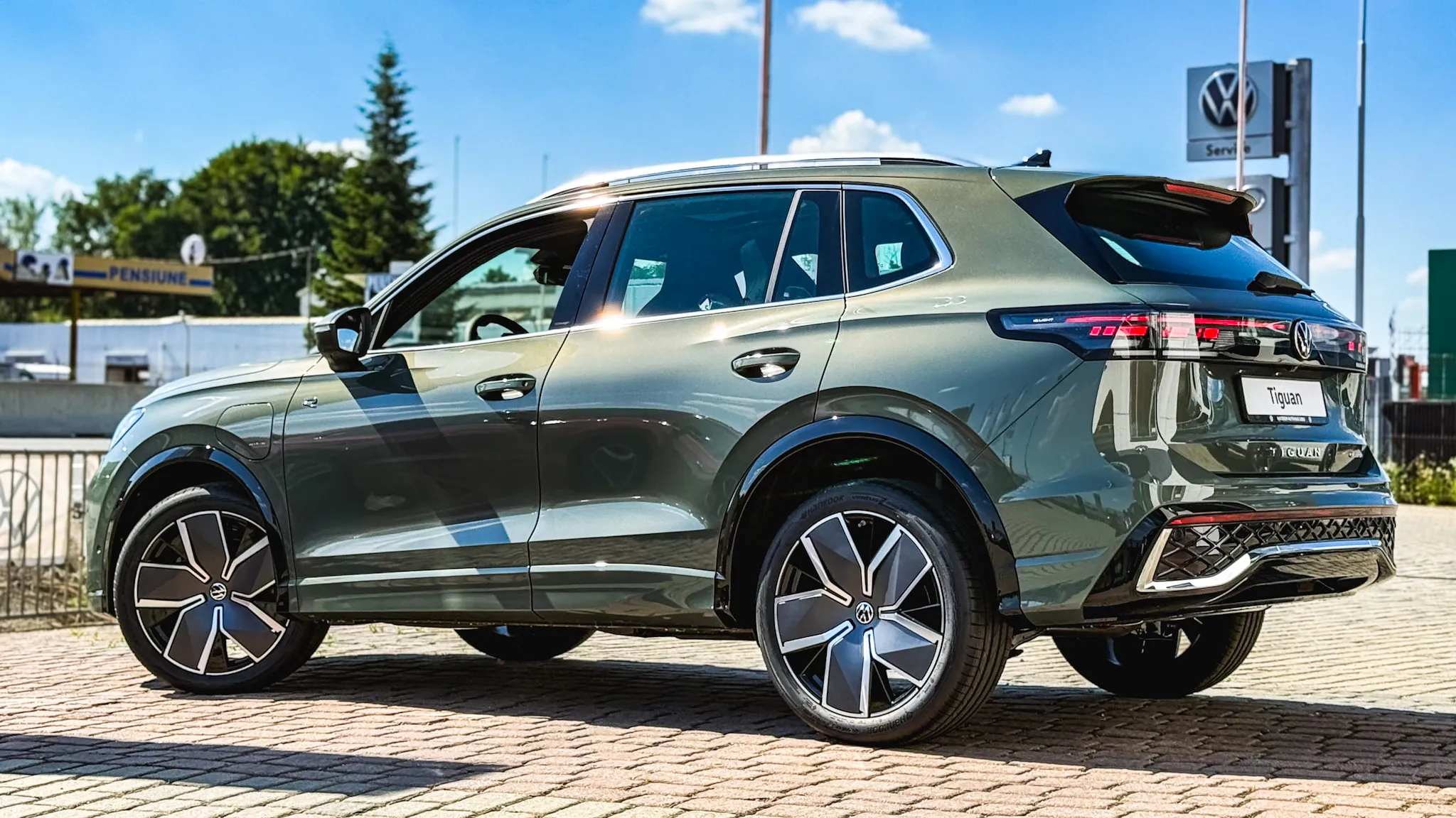 Imaginea unui Tiguan Sport Hybrid 1,5 TSI DSG