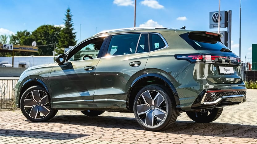 Imaginea unui Tiguan Sport Hybrid 1,5 TSI DSG