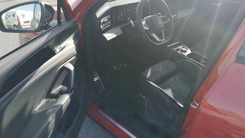 Slika Tiguan R-Line 2.0 TDI DSG 4MOTION