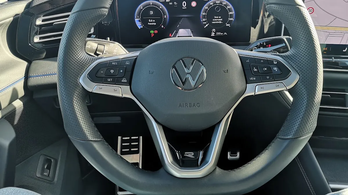 Slika Tiguan R-Line 2.0 TDI DSG 4MOTION