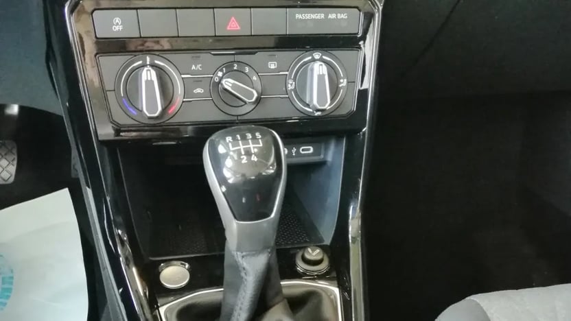 Slika T-Cross Life 1.0 TSI