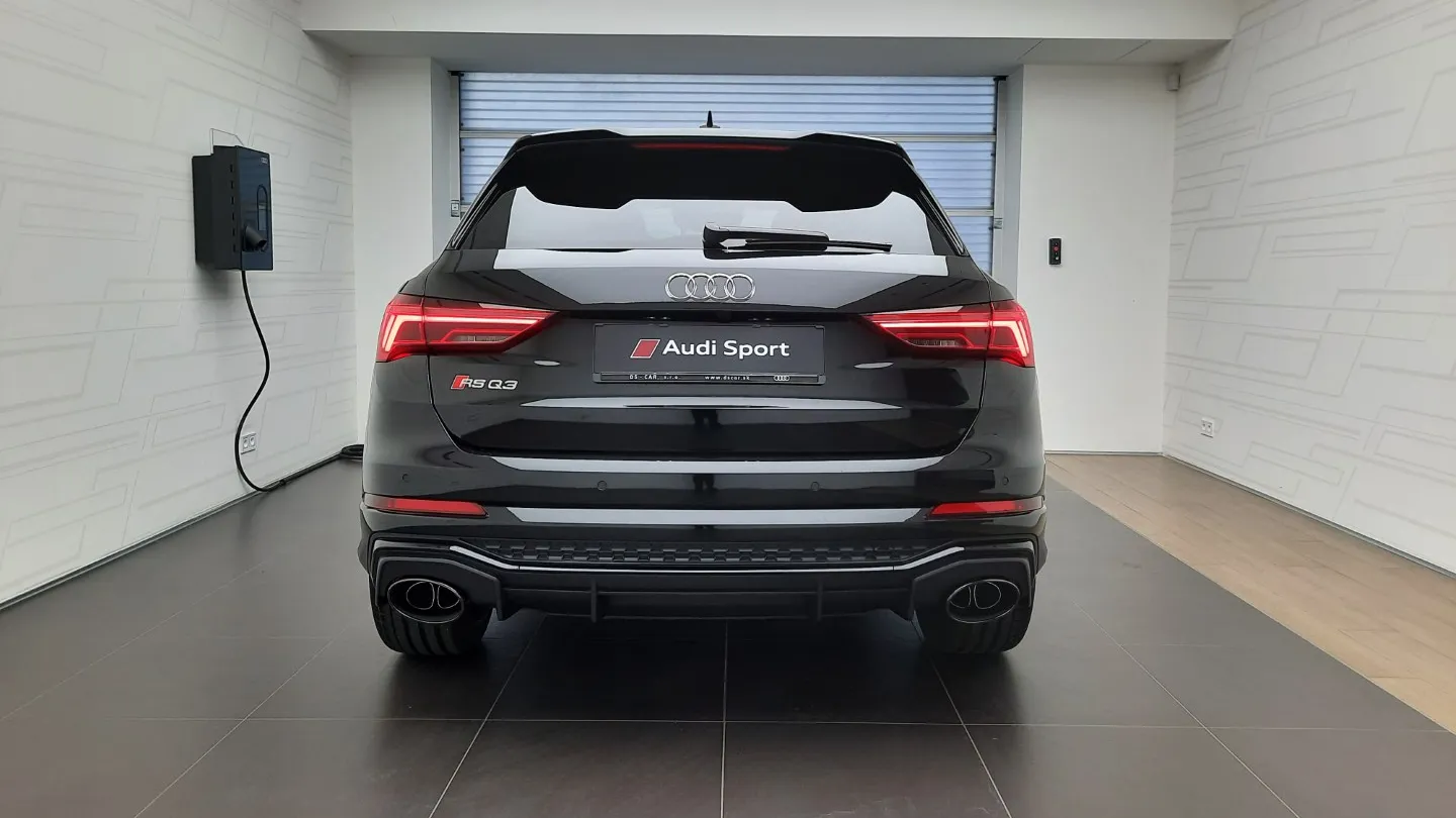 Obrázok RS Q3 2.5 TFSI quattro STR
