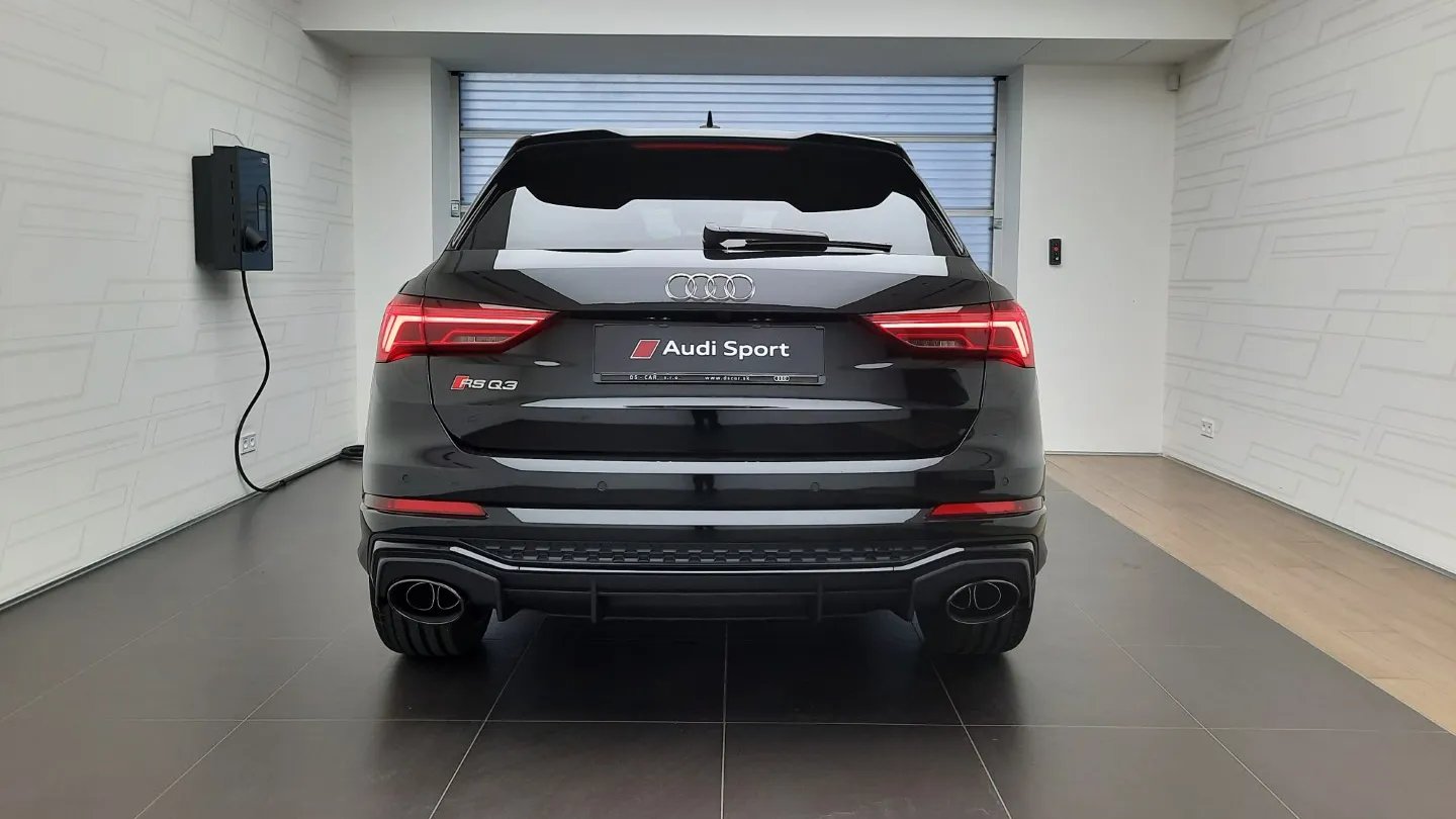 RS Q3 2.5 TFSI quattro STR