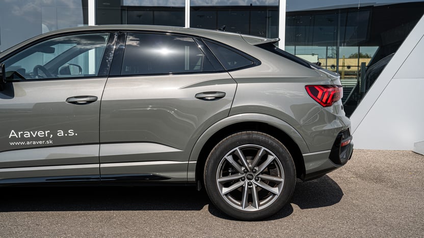 Obrázok Q3 Sportback Sline 35 TFSI STR