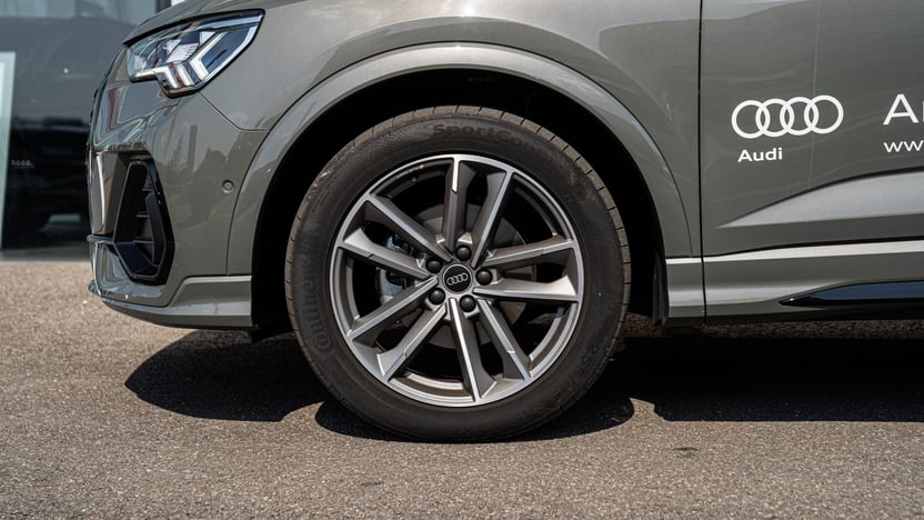 Obrázok Q3 Sportback Sline 35 TFSI STR