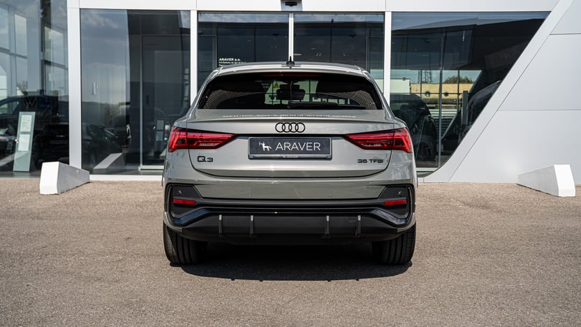 Obrázok Q3 Sportback Sline 35 TFSI STR