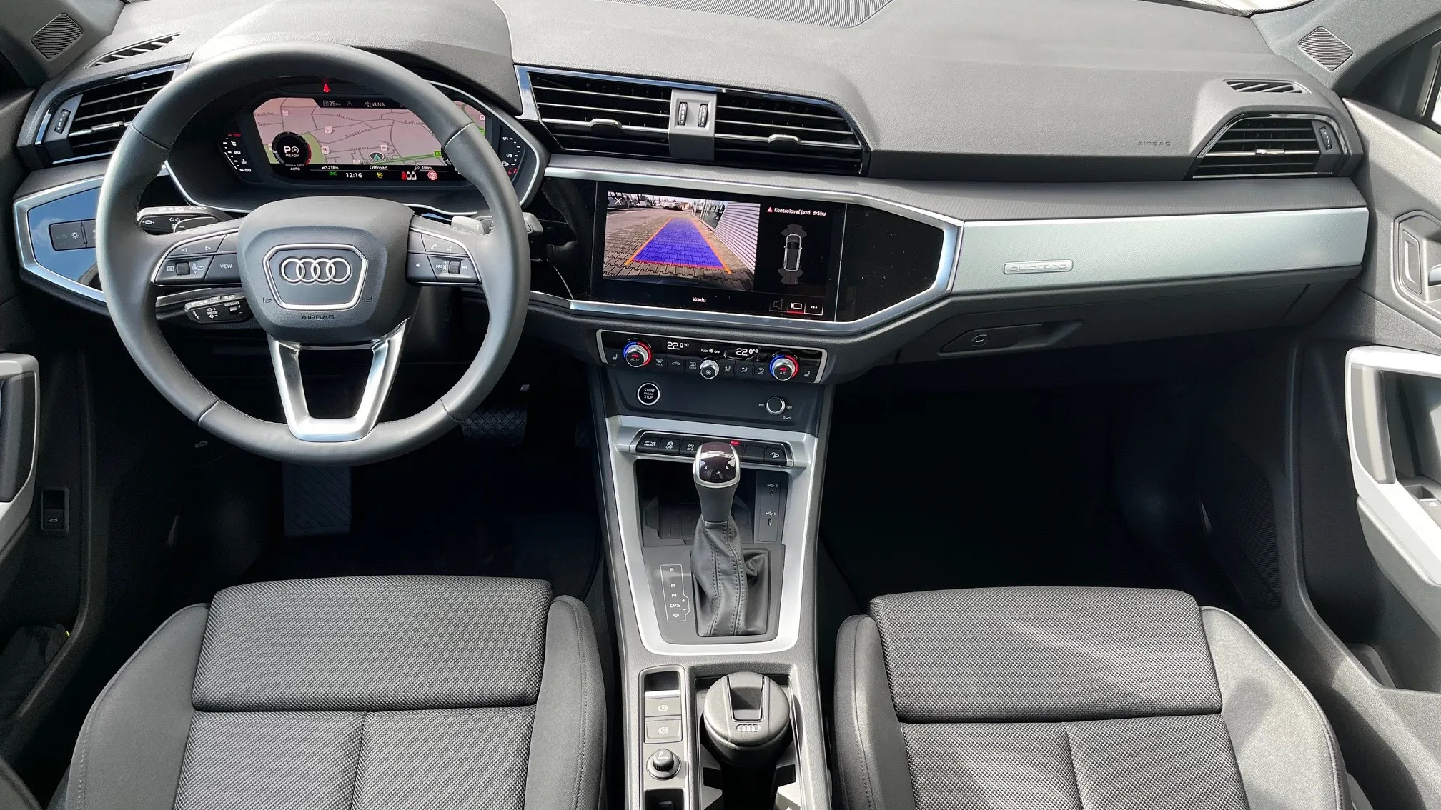 Obrázok Q3 advanced 40 TFSI quattro STR