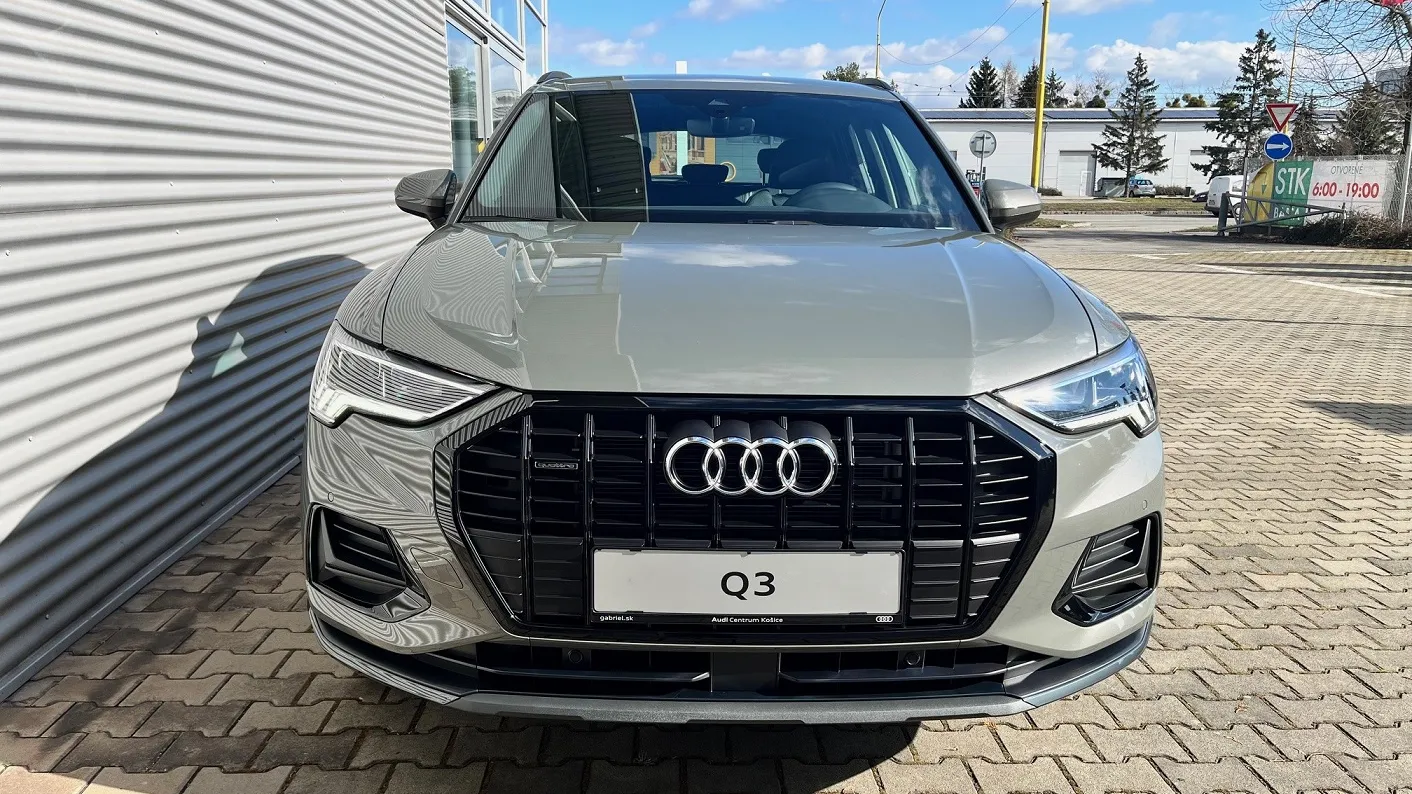 Obrázok Q3 advanced 40 TFSI quattro STR