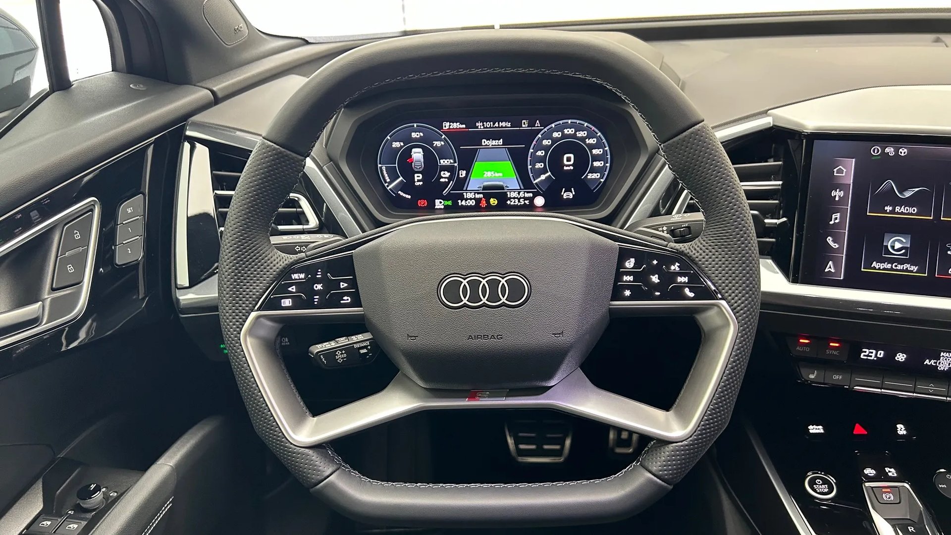 Q4 Sportback 45 e-tron