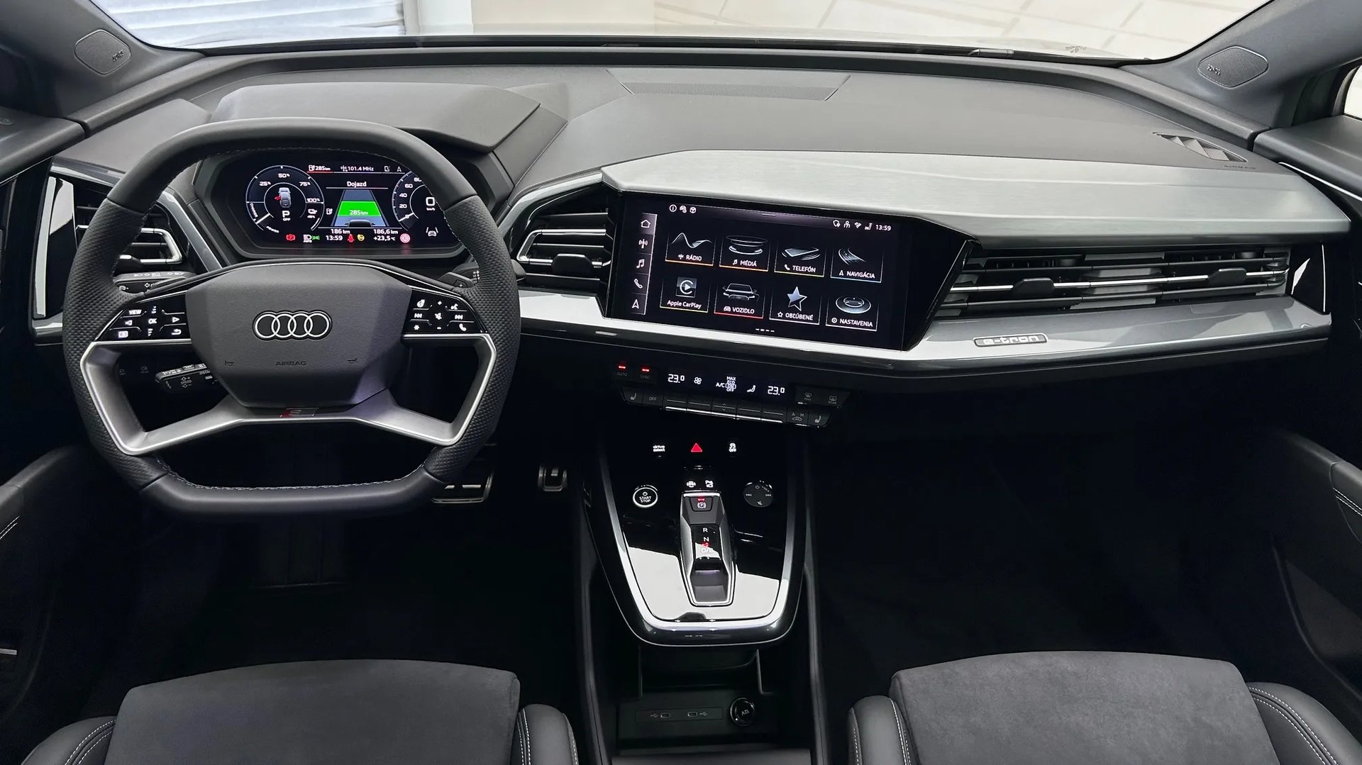Q4 Sportback 45 e-tron
