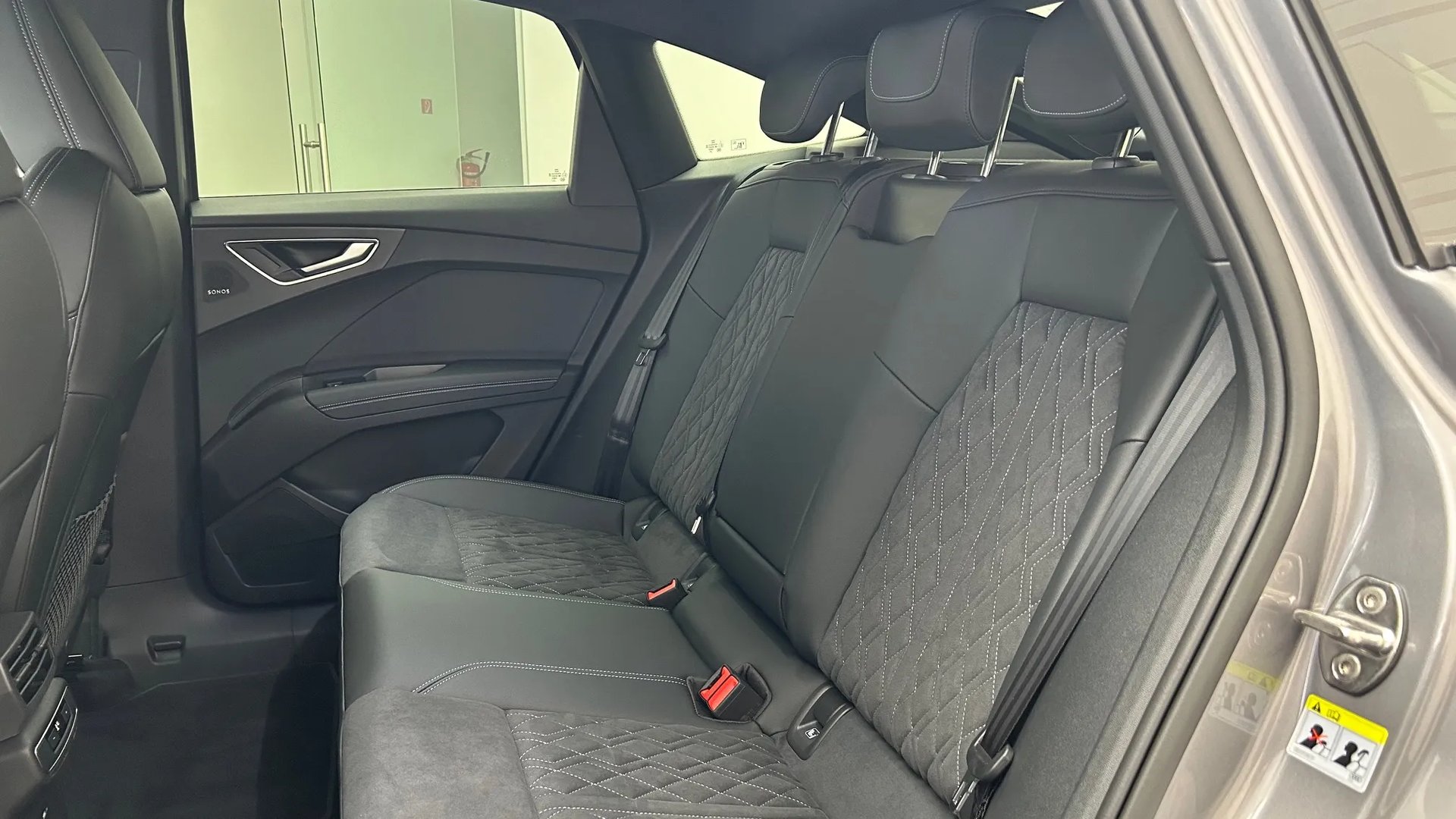 Q4 Sportback 45 e-tron