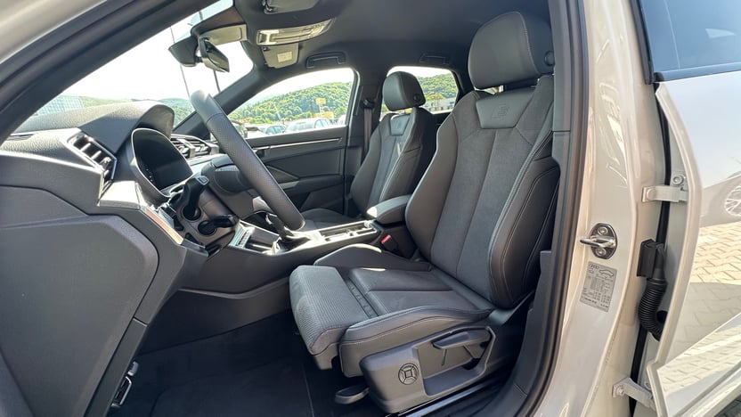 Obrázok Q3 Sportb. Sport edition 40 TFSI quattro