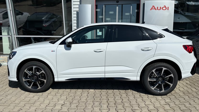 Obrázok Q3 Sportb. Sport edition 40 TFSI quattro