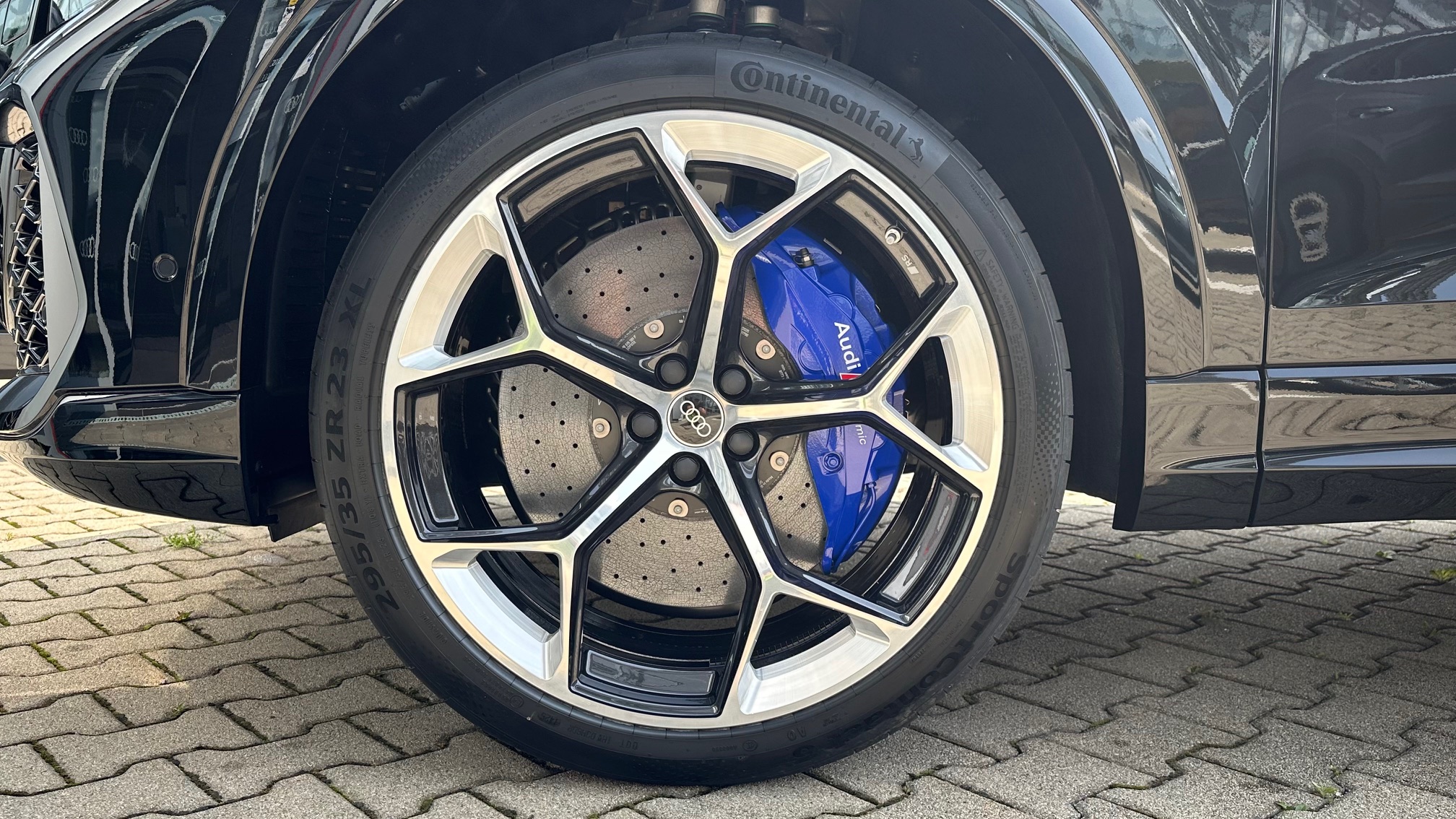 Obrázok RSQ8 performance TFSI quattro