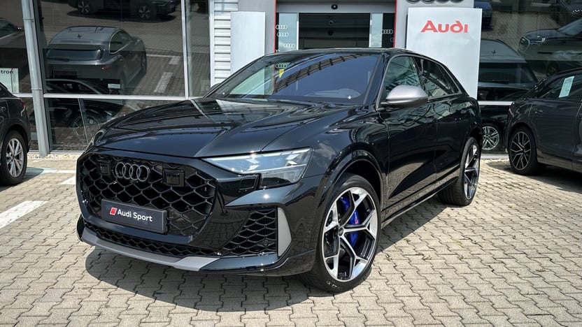 Obrázok RSQ8 performance TFSI quattro