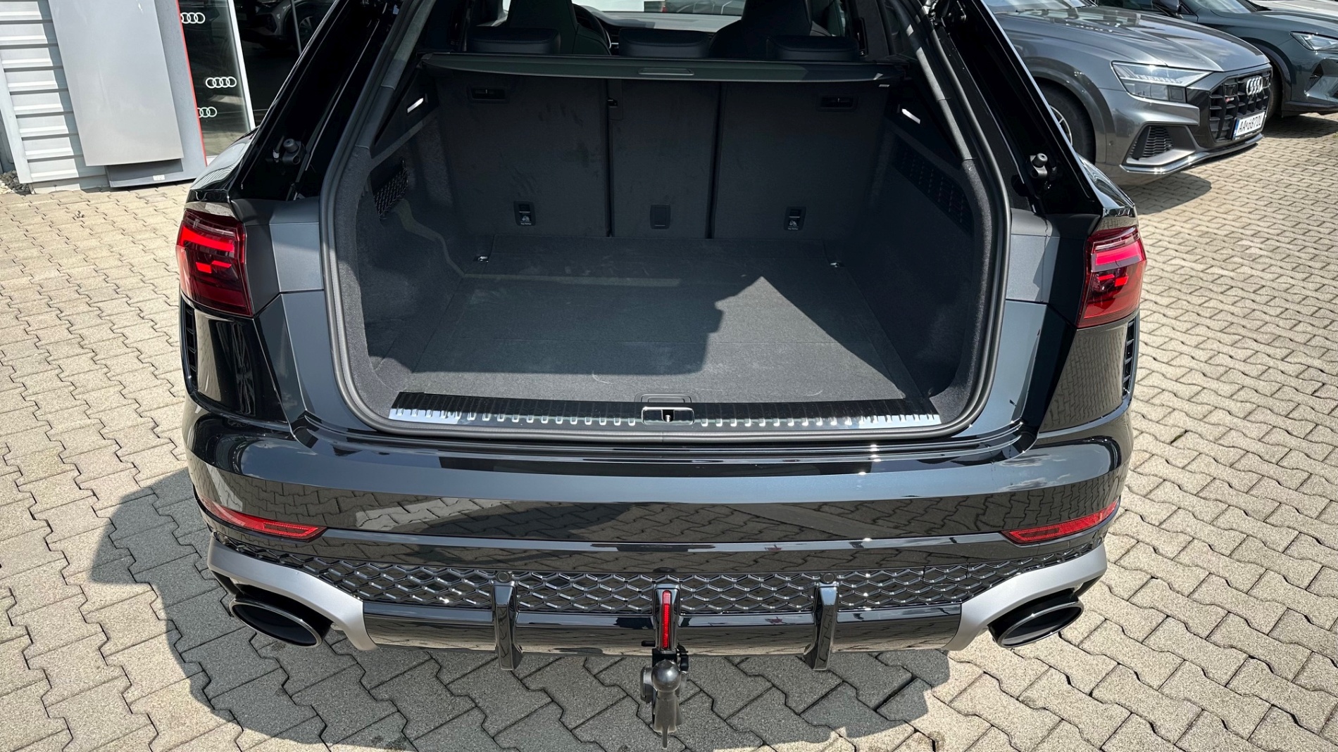 Obrázok RSQ8 performance TFSI quattro