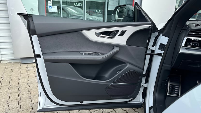 Obrázok Q8 50 TDI quattro TT8