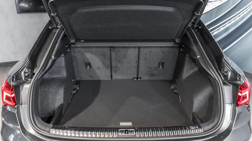 Obrázok Q3 Sportb. Sport edition 40 TFSI quattro