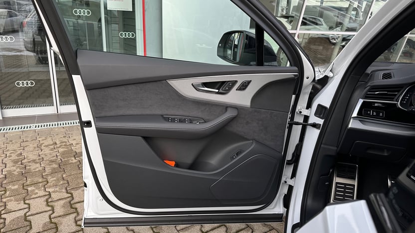 Obrázok Q7 50 TDI quattro TT8
