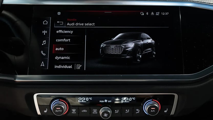 Obrázok Q3 Sportb. Sport edition 40 TFSI quattro