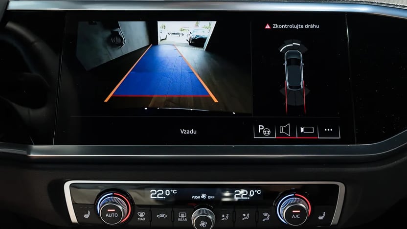 Obrázok Q3 Sportb. Sport edition 40 TFSI quattro