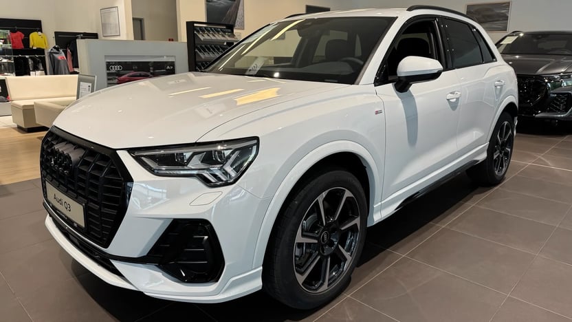 Obrázok Q3 Sport edition 40 TFSI quattro STR