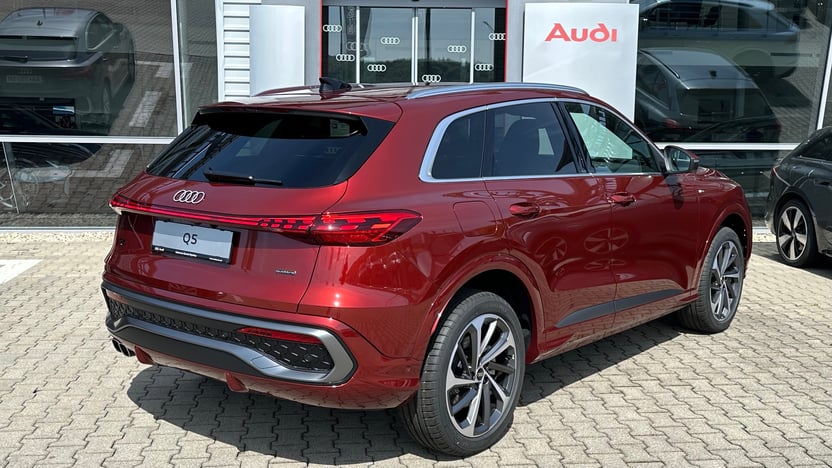 Obrázok Q5 SUV TDI quattro 150kW STR
