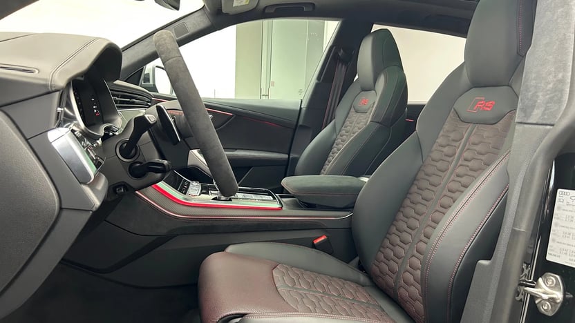 Obrázok RSQ8 performance TFSI quattro