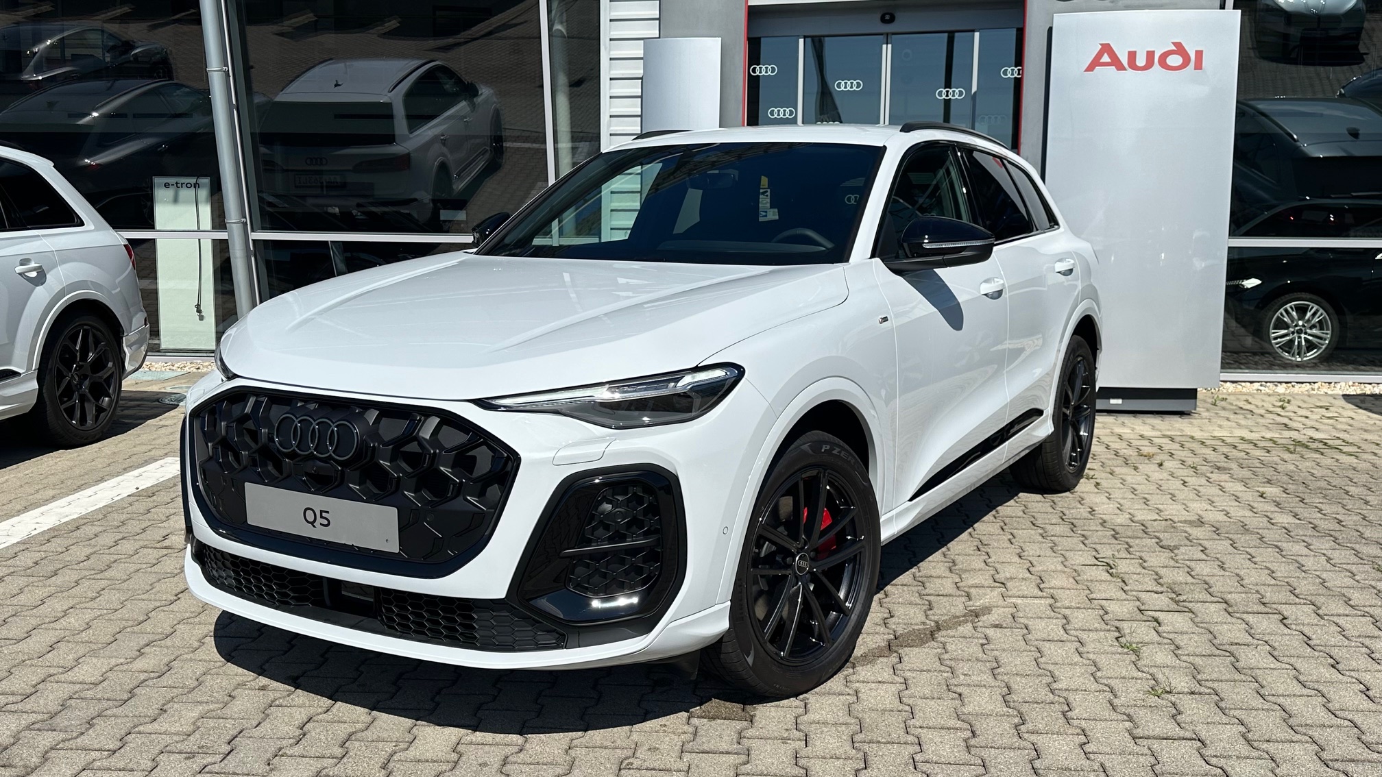 Obrázok Q5 SUV TDI quattro 150kW STR