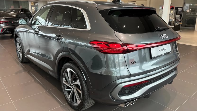 Obrázok Q5 SUV TDI quattro 150kW STR