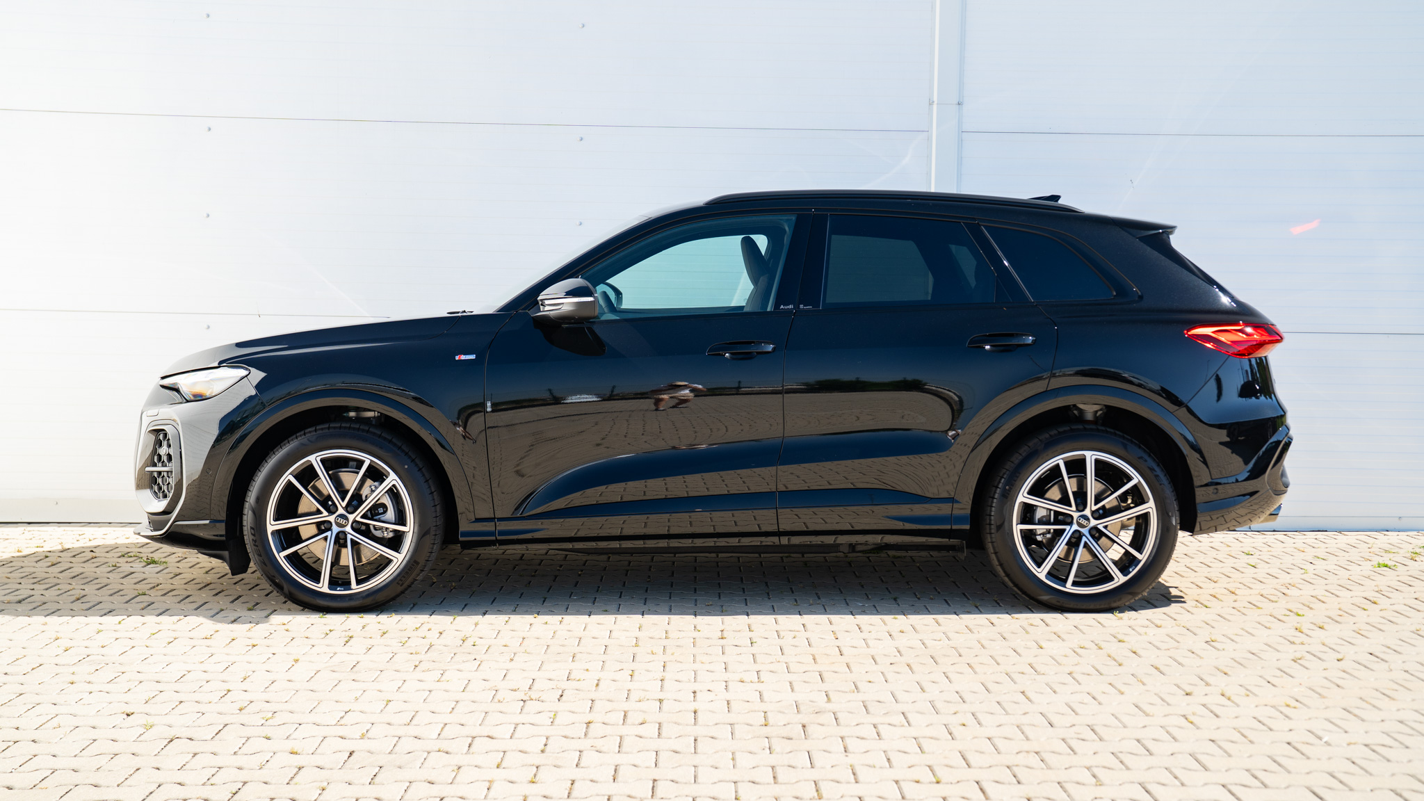 Obrázok Q5 SUV TDI quattro 150kW STR