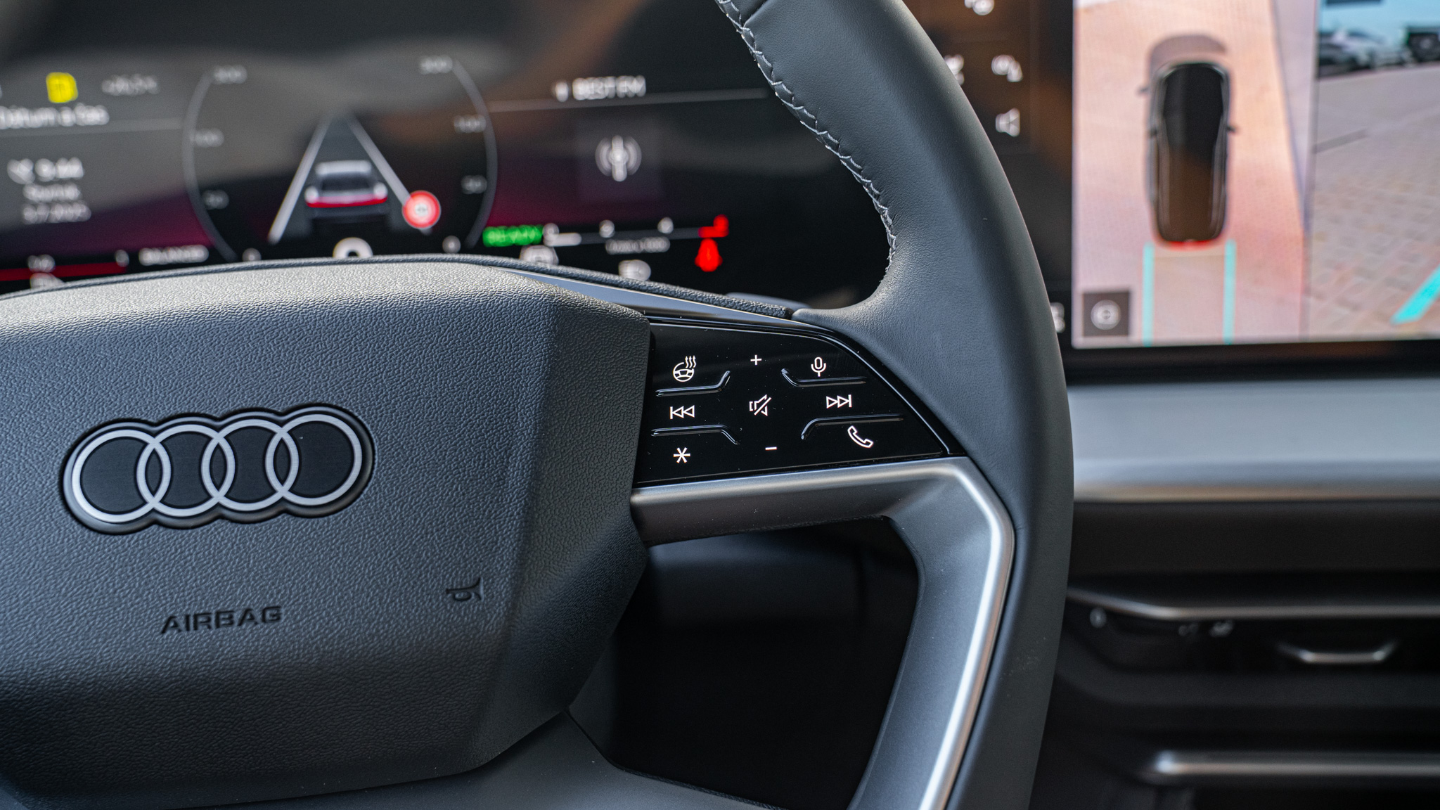 Obrázok Q5 SUV TDI quattro 150kW STR