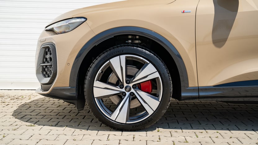 Obrázok Q5 SUV TDI quattro 150kW STR