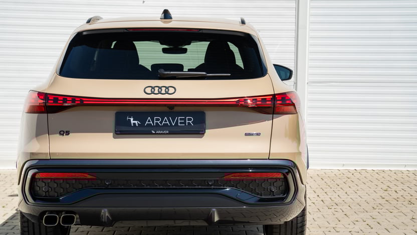 Obrázok Q5 SUV TDI quattro 150kW STR