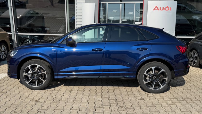 Obrázok Q3 Sportb. Sport edition 40 TFSI quattro