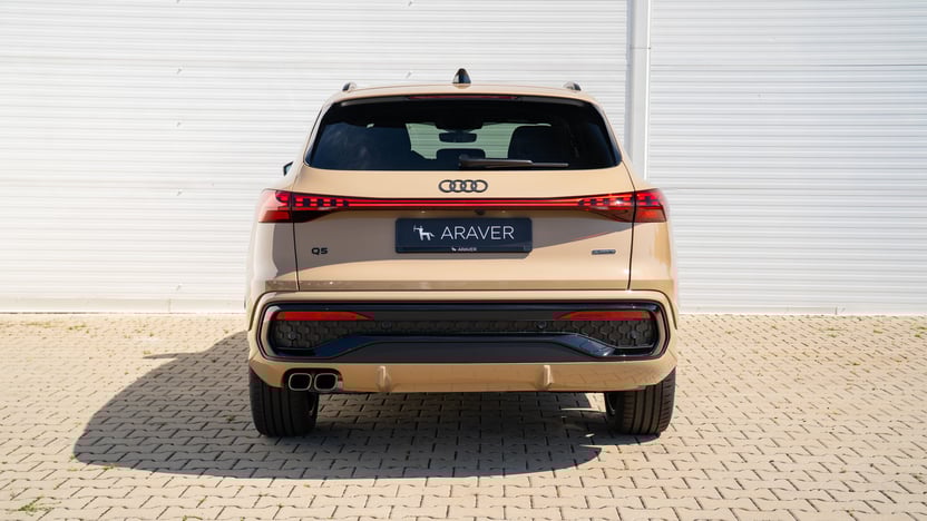Obrázok Q5 SUV TDI quattro 150kW STR